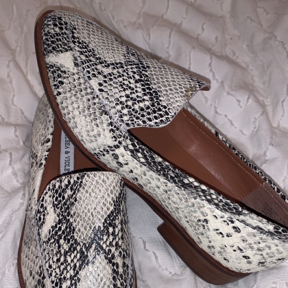 Chelsea and Violet snakeskin flats size 6.5